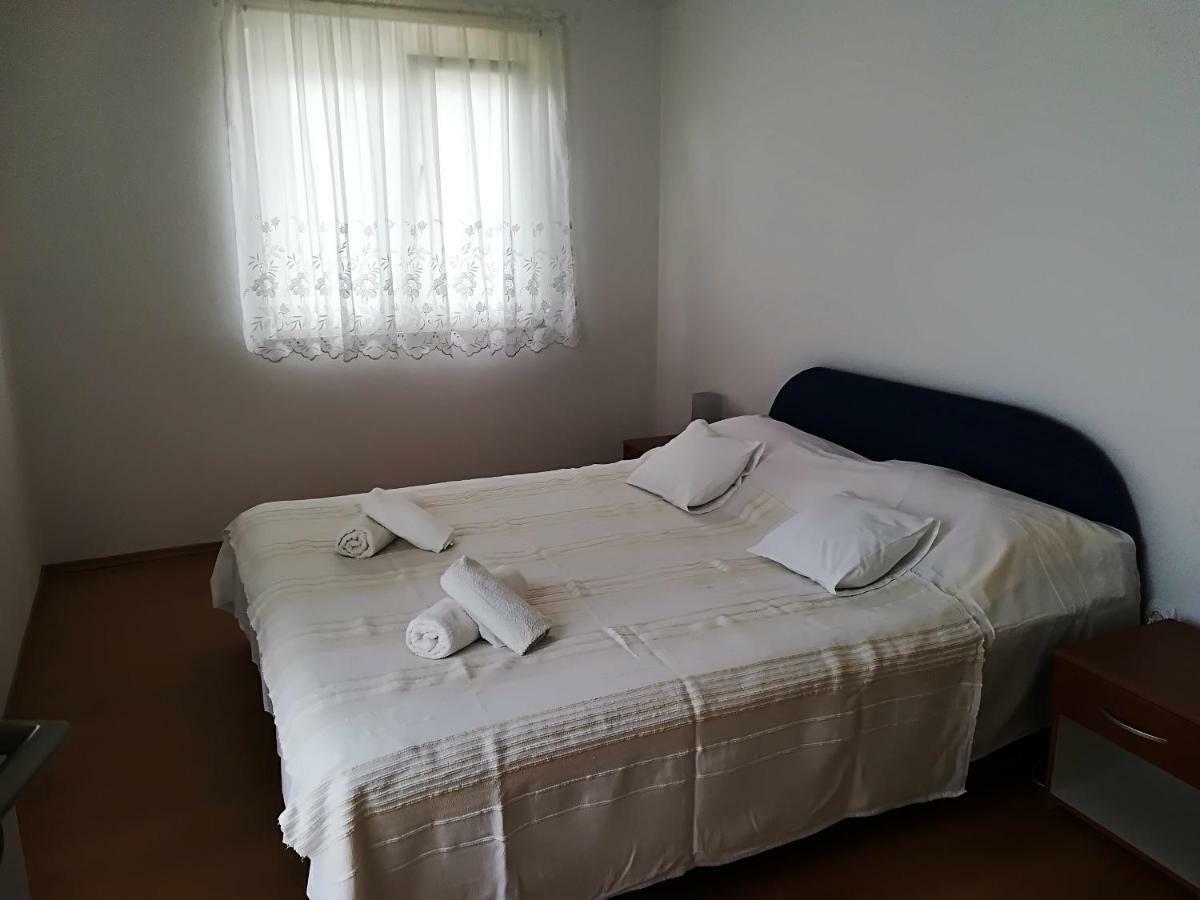 Apartman Rosanda Premuda Luaran gambar